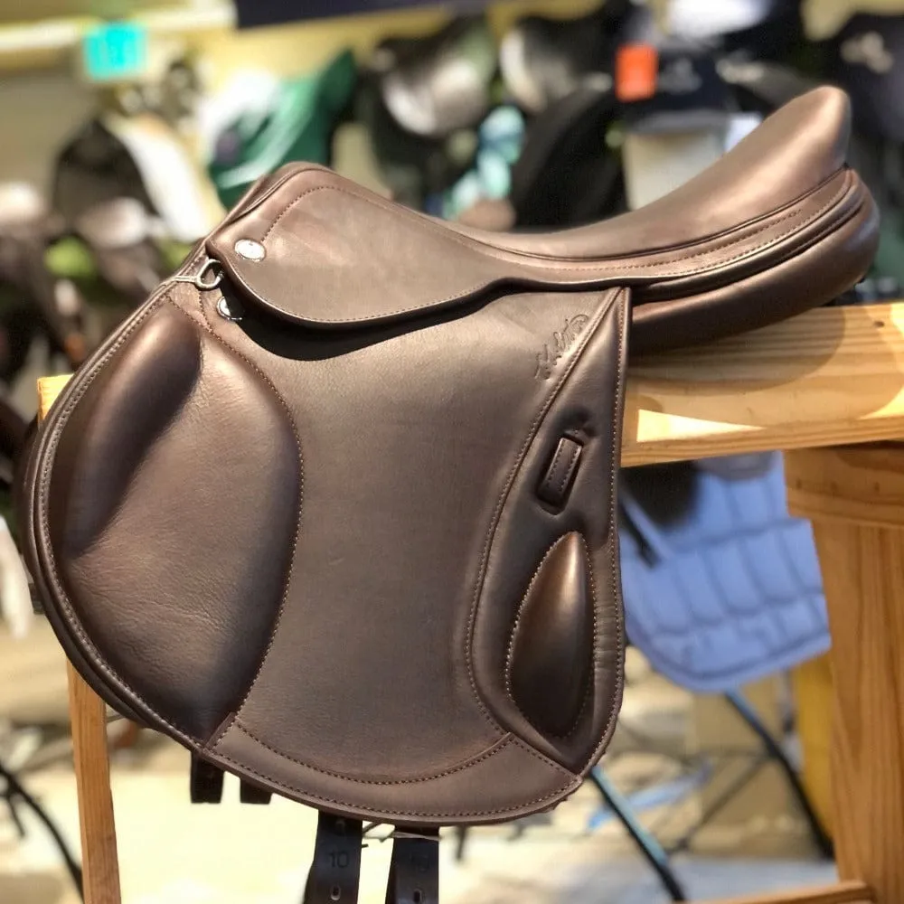 17" Prestige Chris Burton K Monoflap Close Contact Saddle