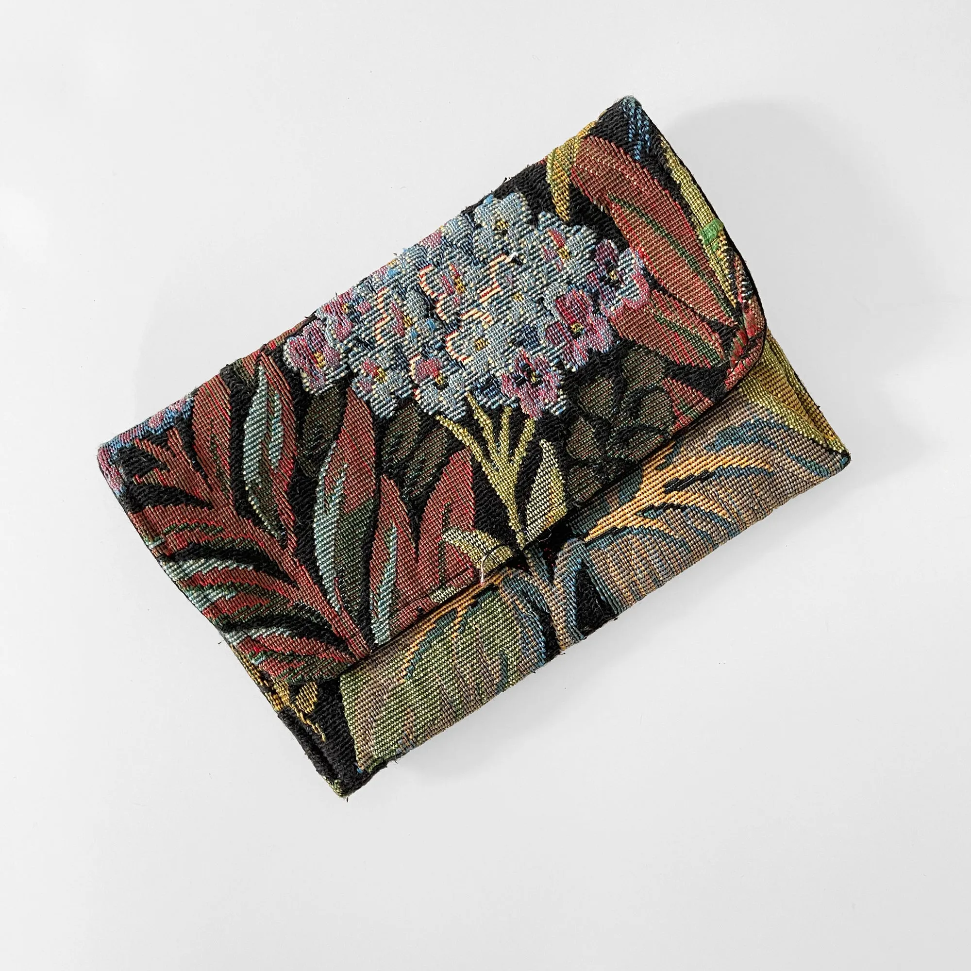 1980s Suttles and Seawind Large Padded Envelope-Style Floral Tapestry Organizer Folio