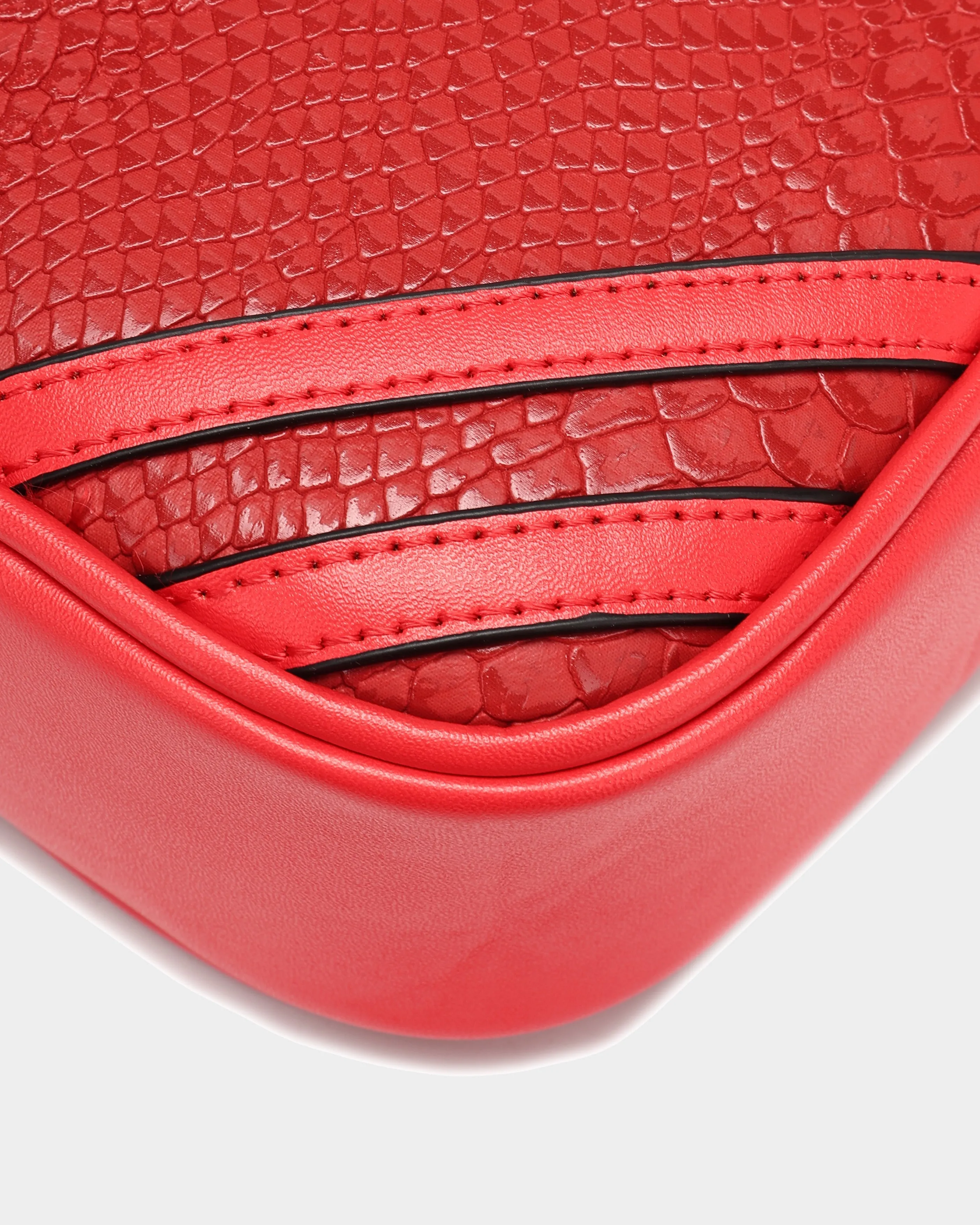 Apollo 1 Toiletry Bag in Red