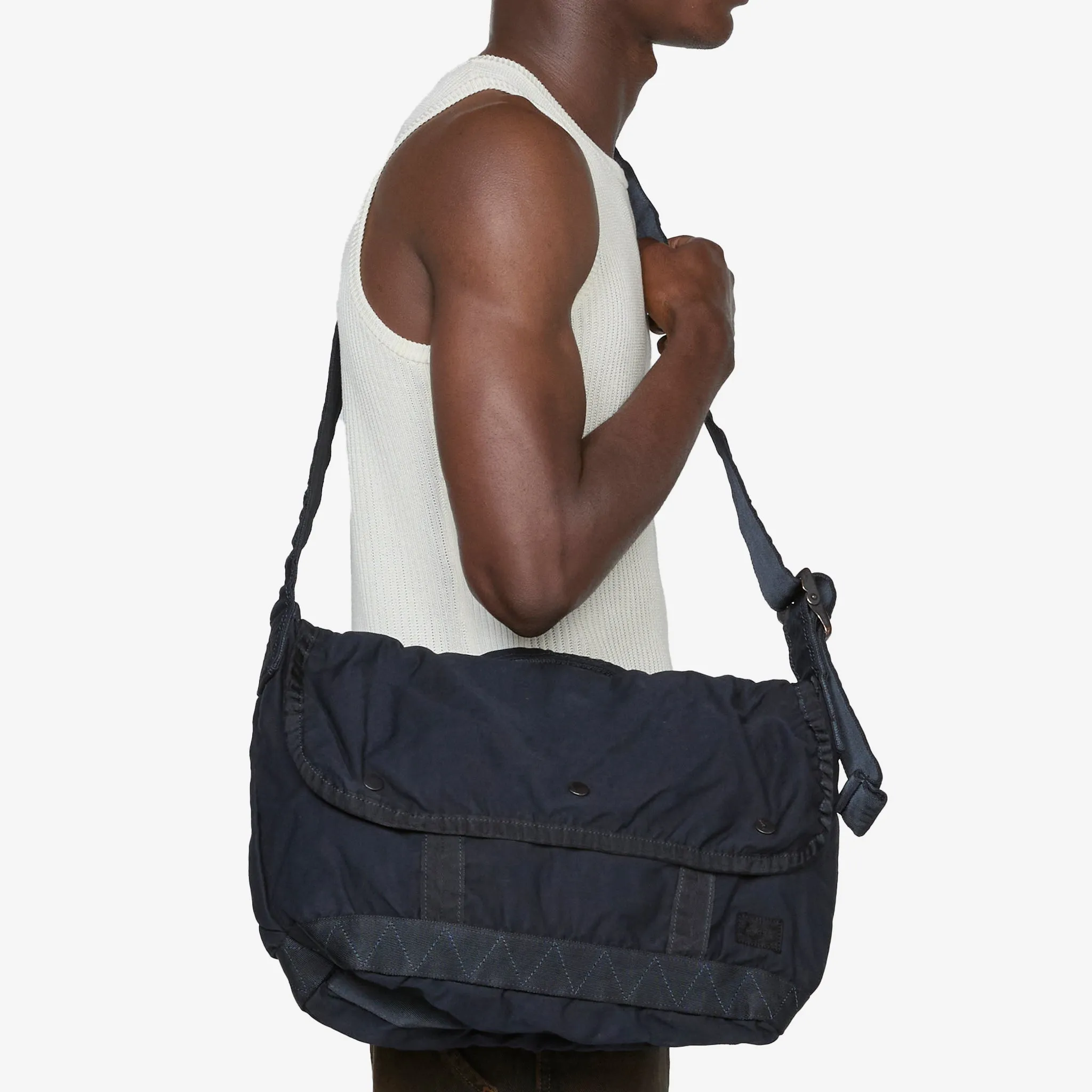 Crag Messenger Bag Navy (M)