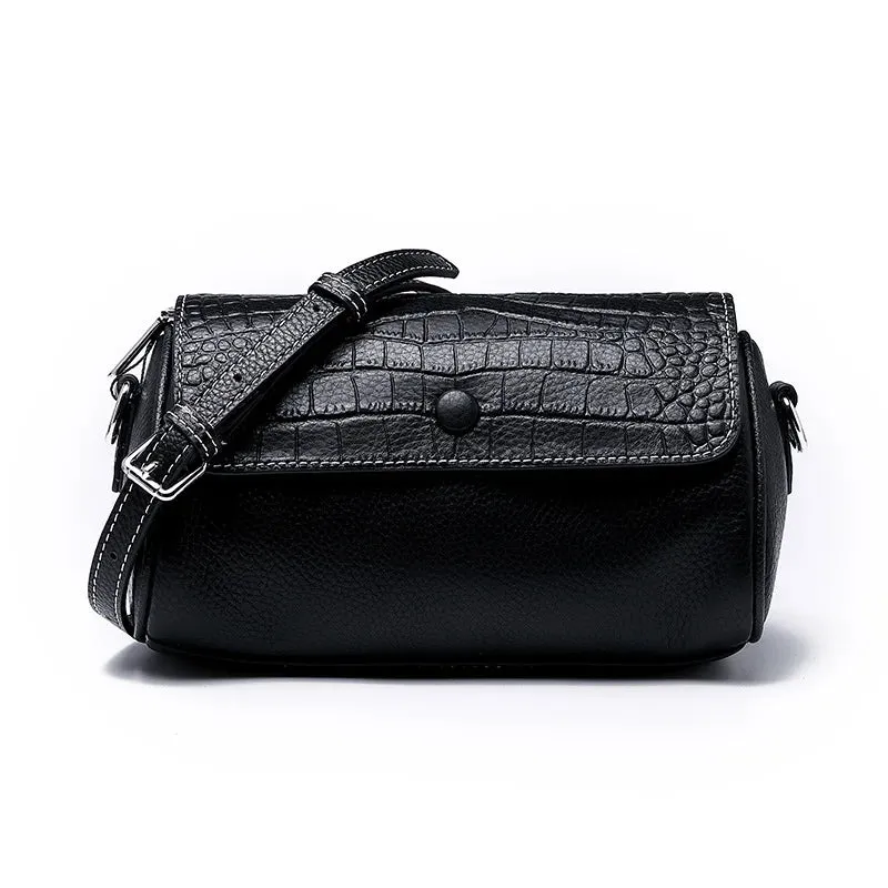 Elegant Croco Cowhide Leather Shoulder Bag – A Barrel-Shaped Fashion Statement