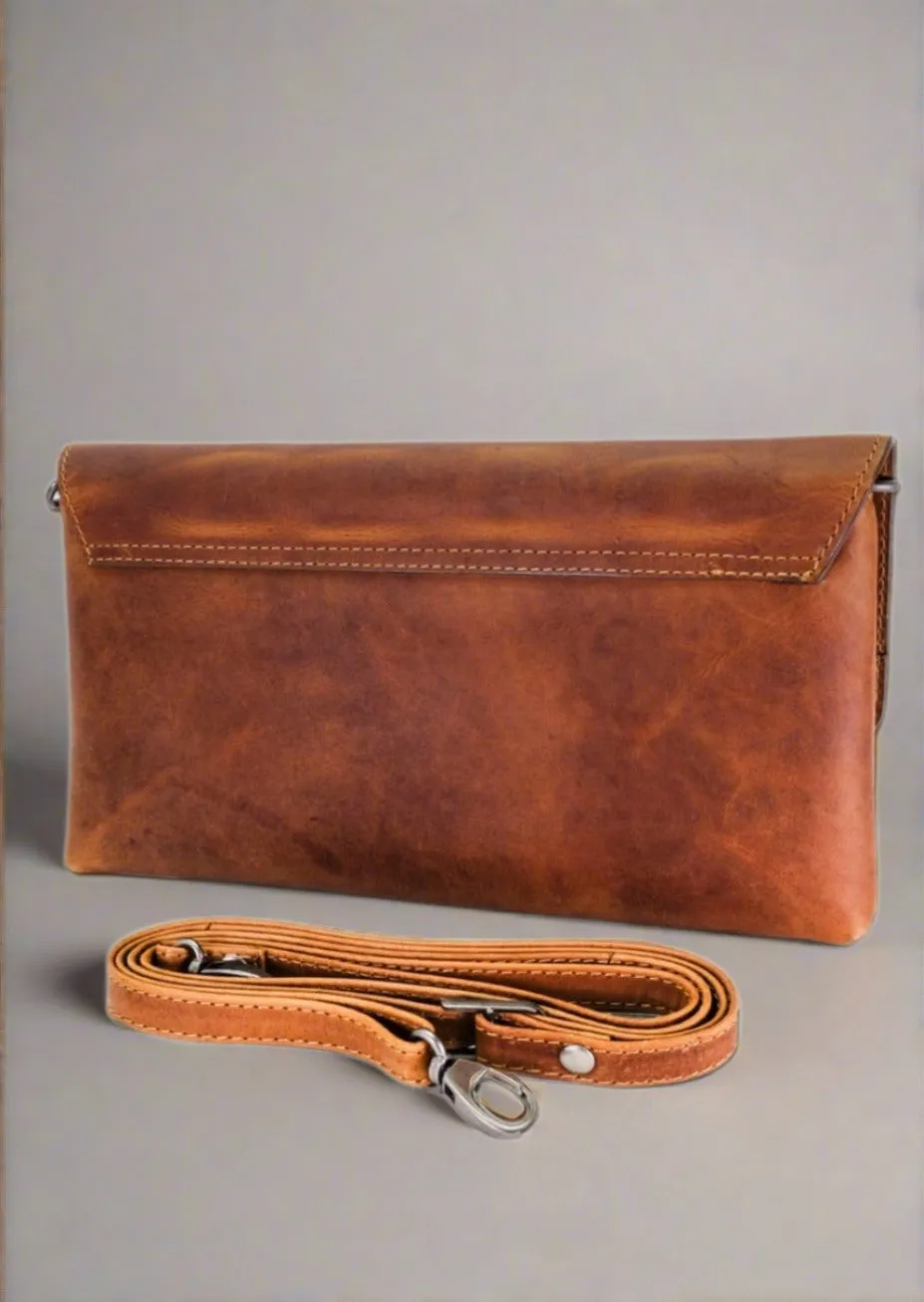 Lee River Ciara Clutch Bag | Tan