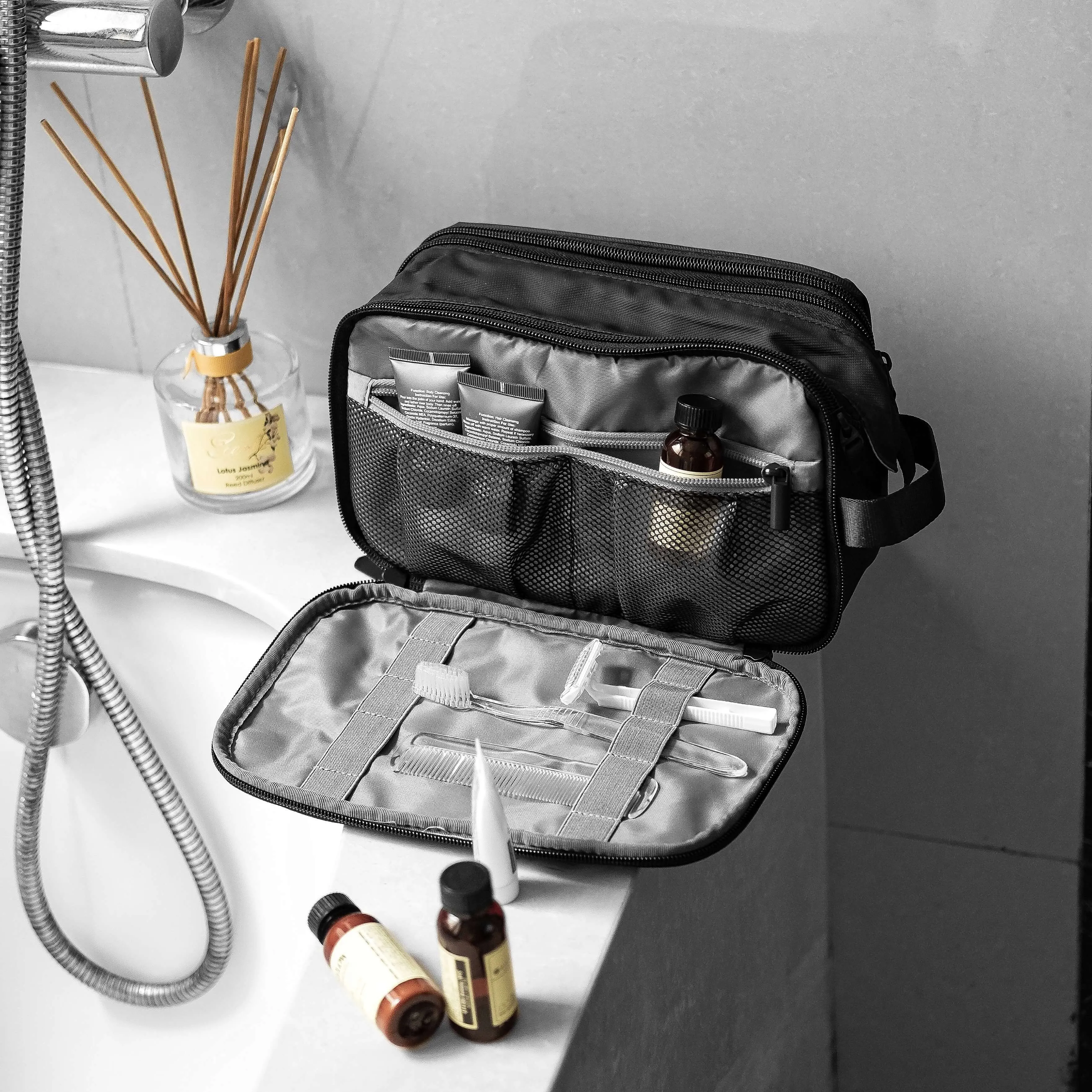 On-road Toiletry Bag