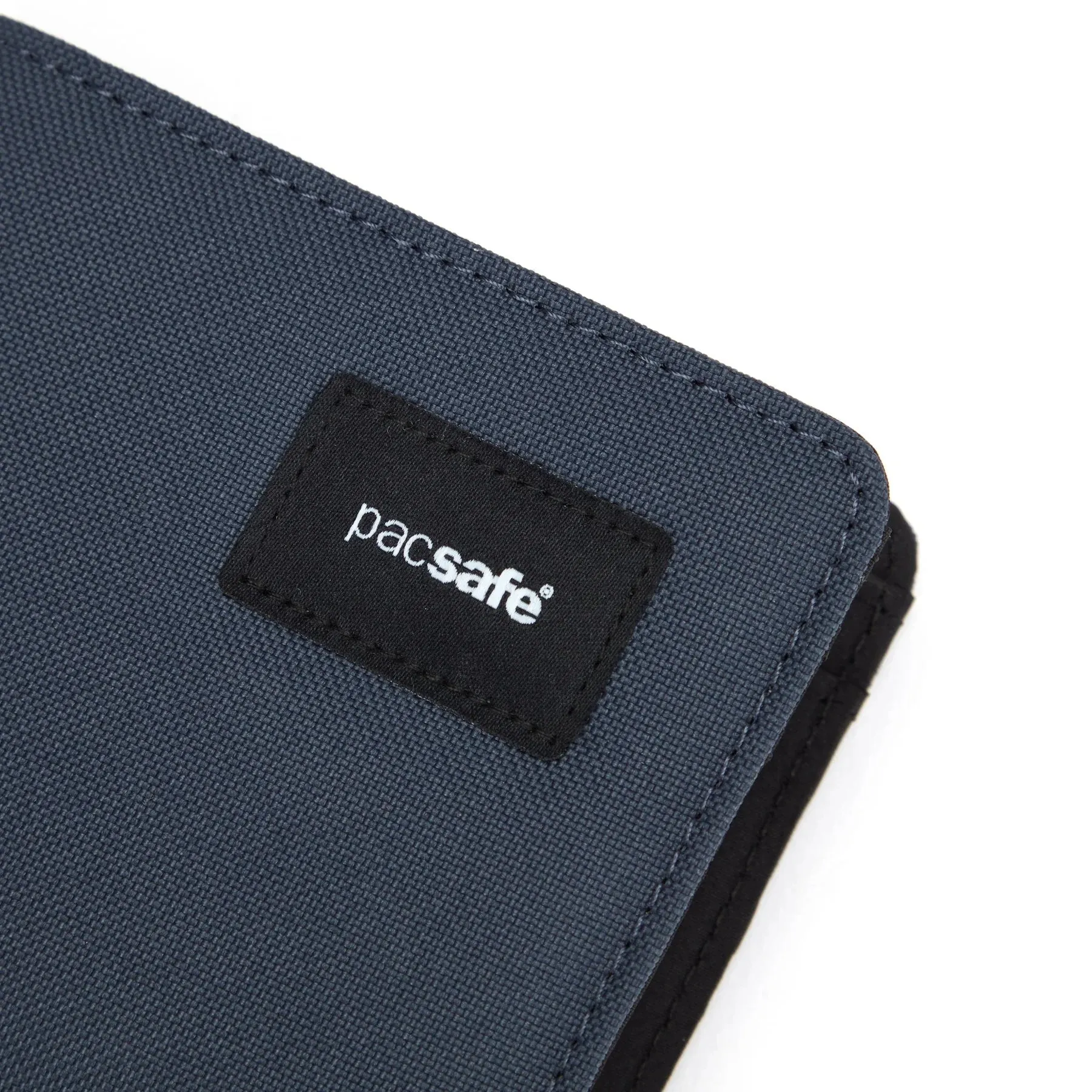 PACSAFE RFIDSAFE BIFOLD WALLET