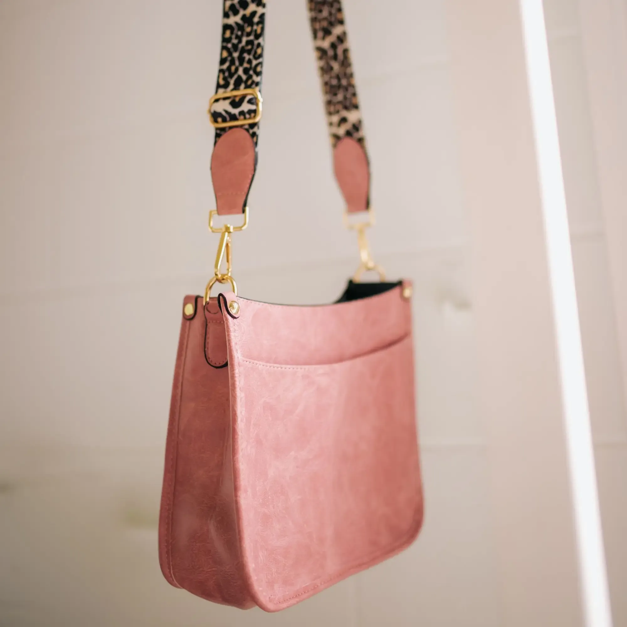 Paziye Leopard Strap Crossbody Bag