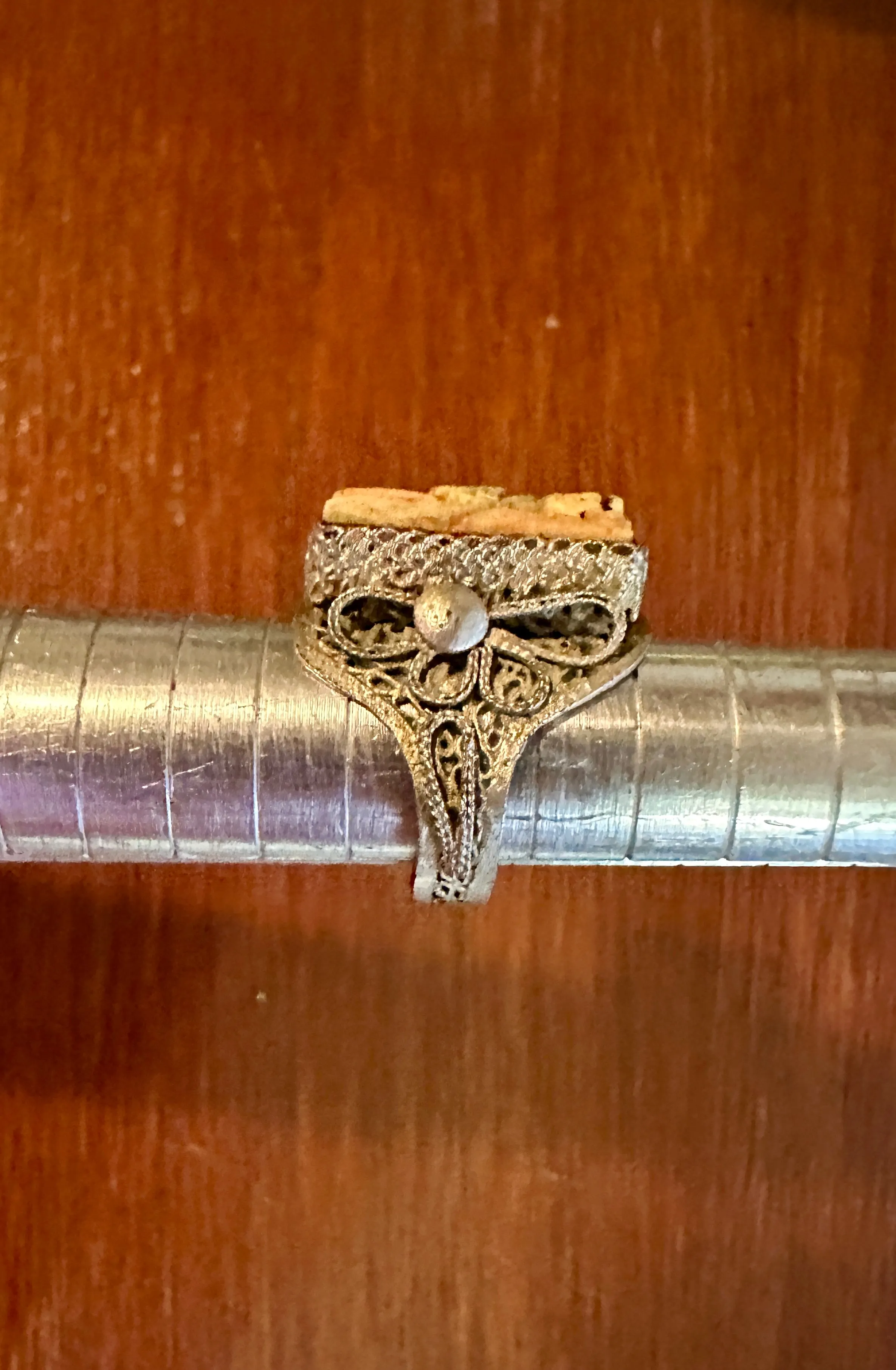 Vintage Silver Tone Filigree Carved Scene Adjustable Ring